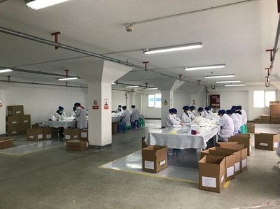 首批5000只“成都造”醫(yī)用N95口罩面市 本土生產(chǎn)助力防疫，醫(yī)用口罩零售市場迎新選擇